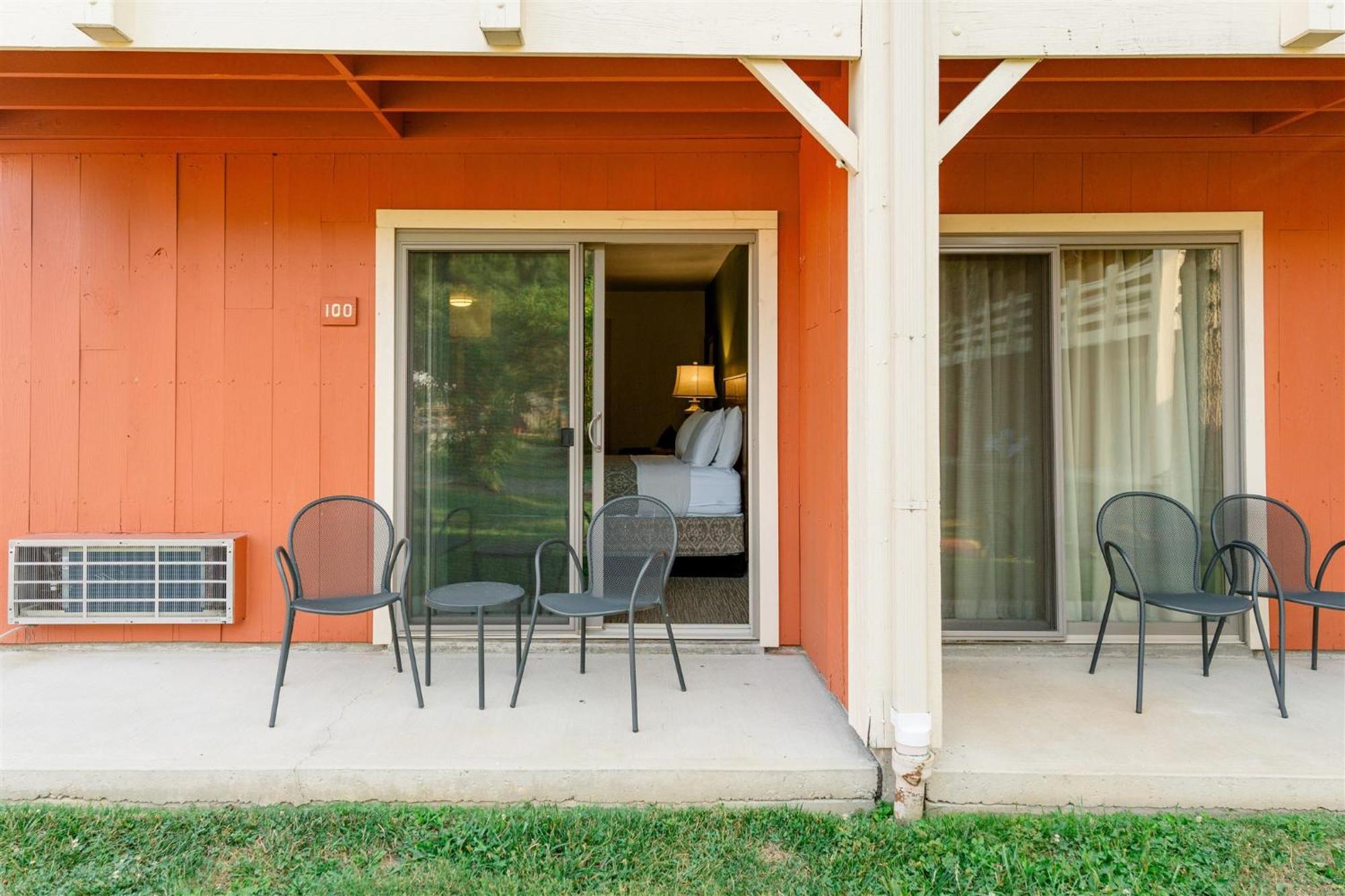 Brown County Inn Nashville Extérieur photo